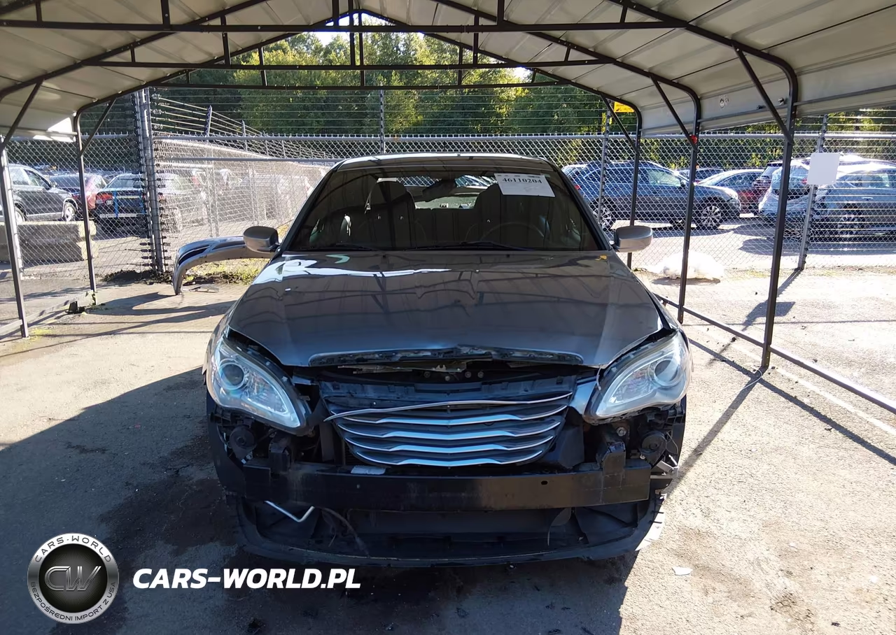 2013 Chrysler 200 Touring VIN:1C3CCBBB8DN579623 - 13