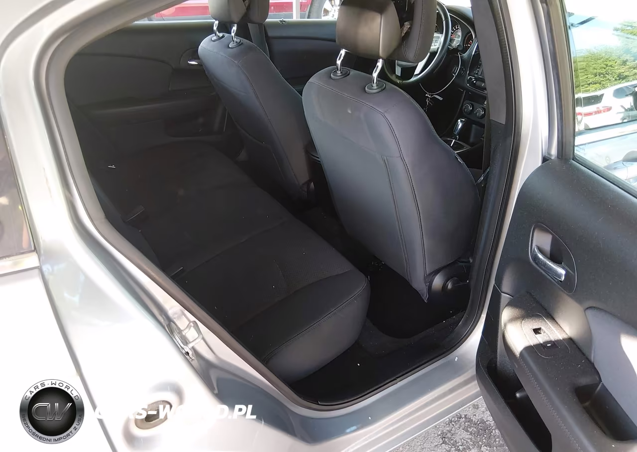 2013 Chrysler 200 Touring VIN:1C3CCBBB8DN579623 - 8