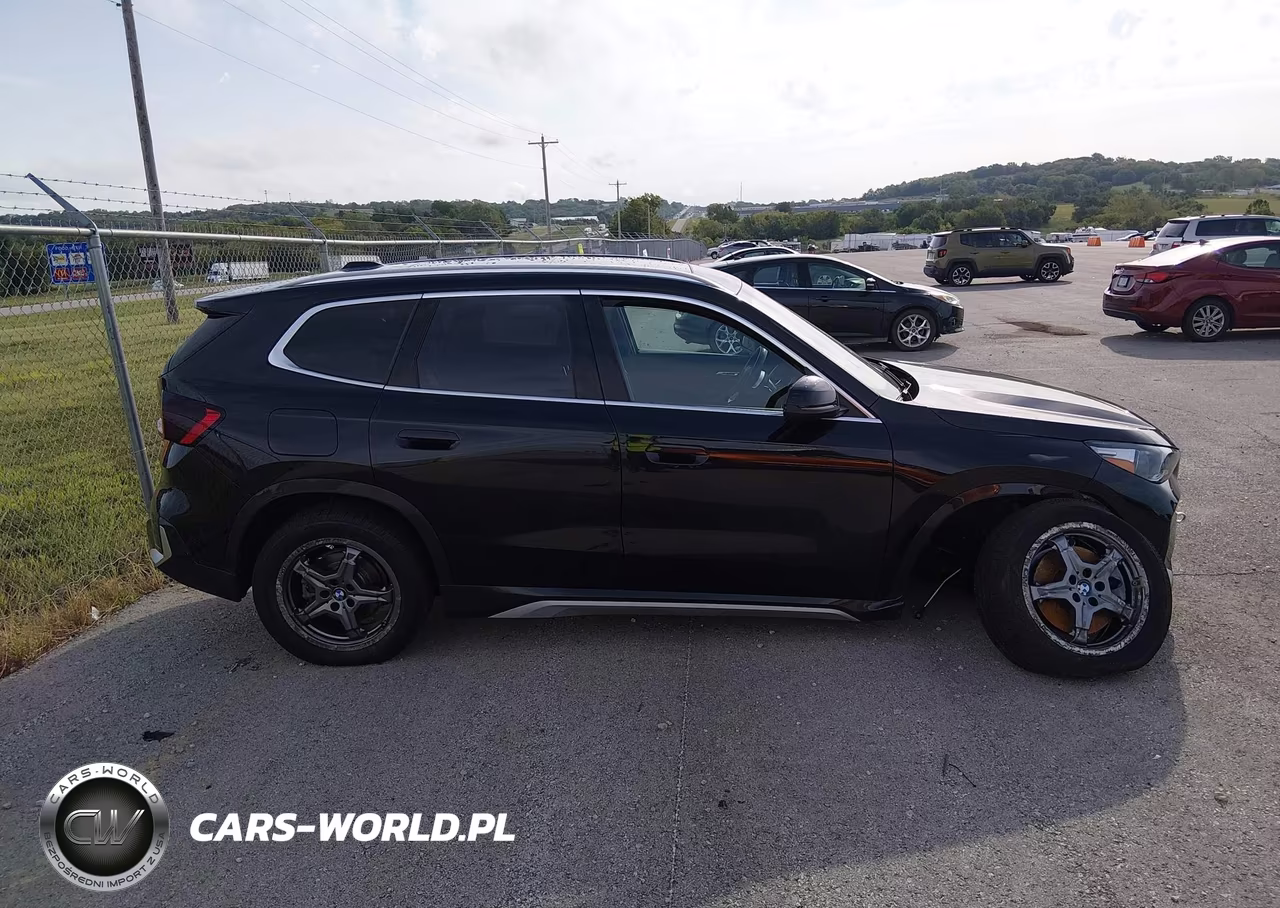 2025 BMW X1 xDrive28I VIN:WBX73EF00S5109495 - 13