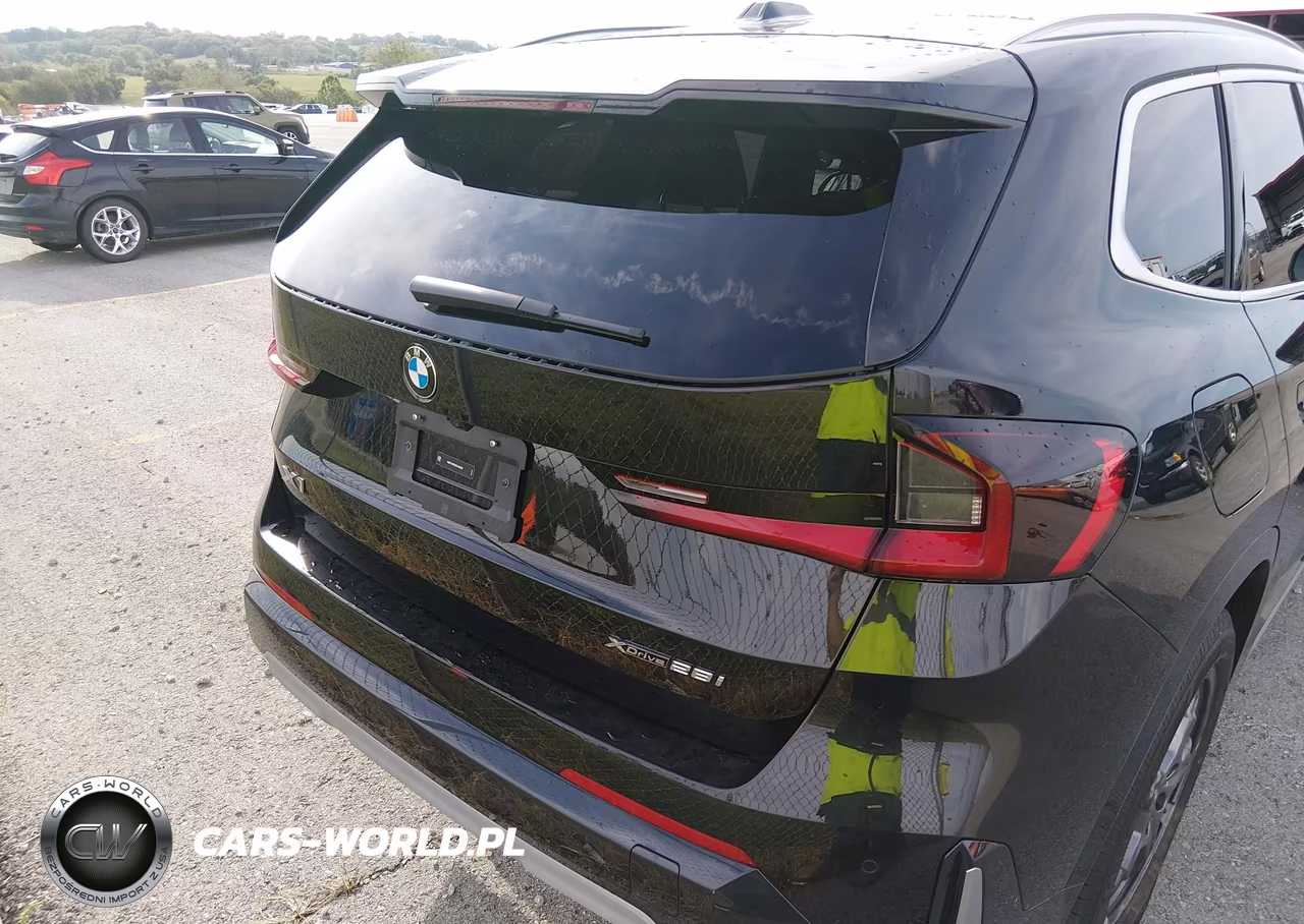 2025 BMW X1 xDrive28I VIN:WBX73EF00S5109495 - 16