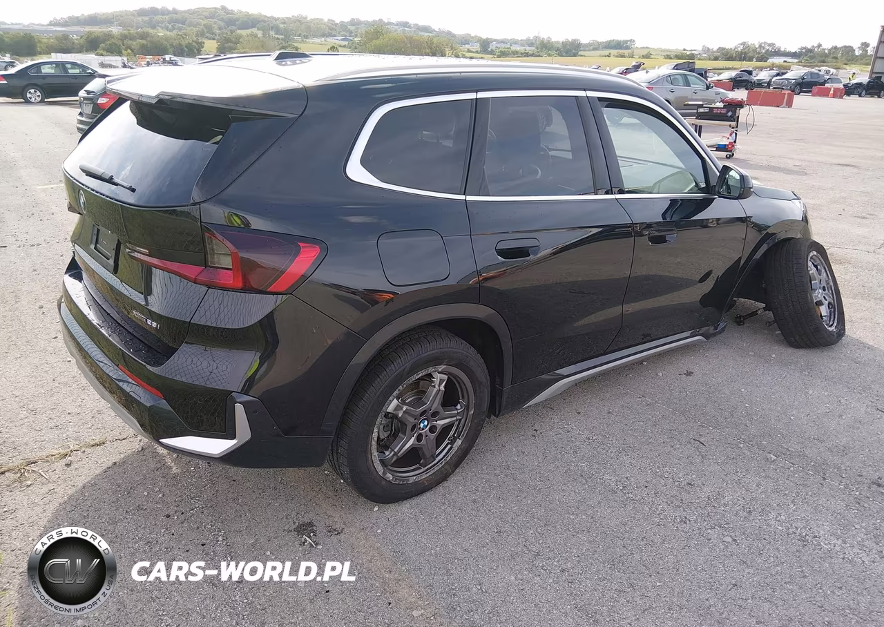 2025 BMW X1 xDrive28I VIN:WBX73EF00S5109495 - 4