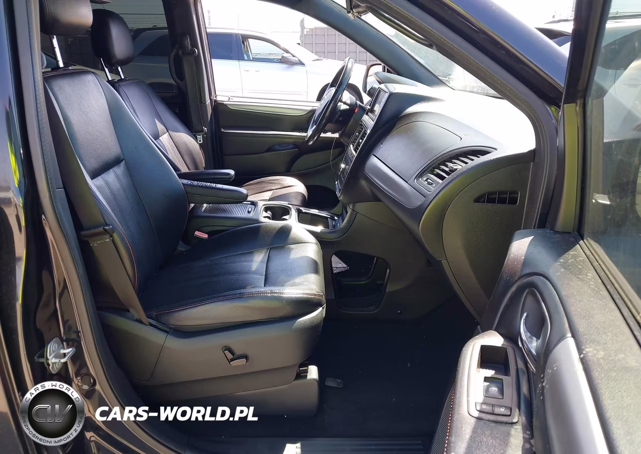 2019 Dodge Grand Caravan Gt VIN:2C4RDGEG4KR645964 - 5
