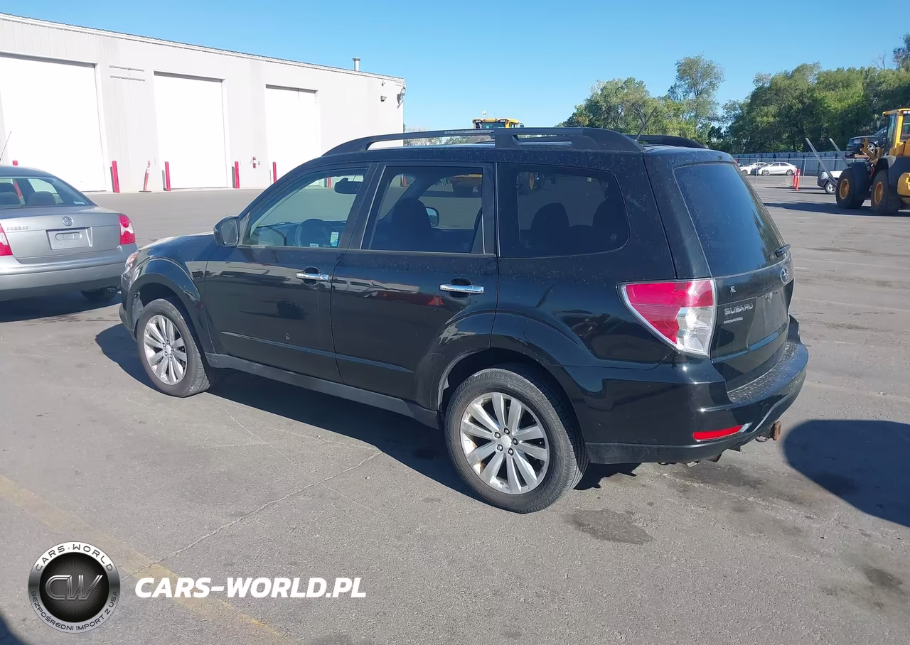 2011 Subaru Forester 2.5X Premium VIN:JF2SHADC9BH743922 - 3
