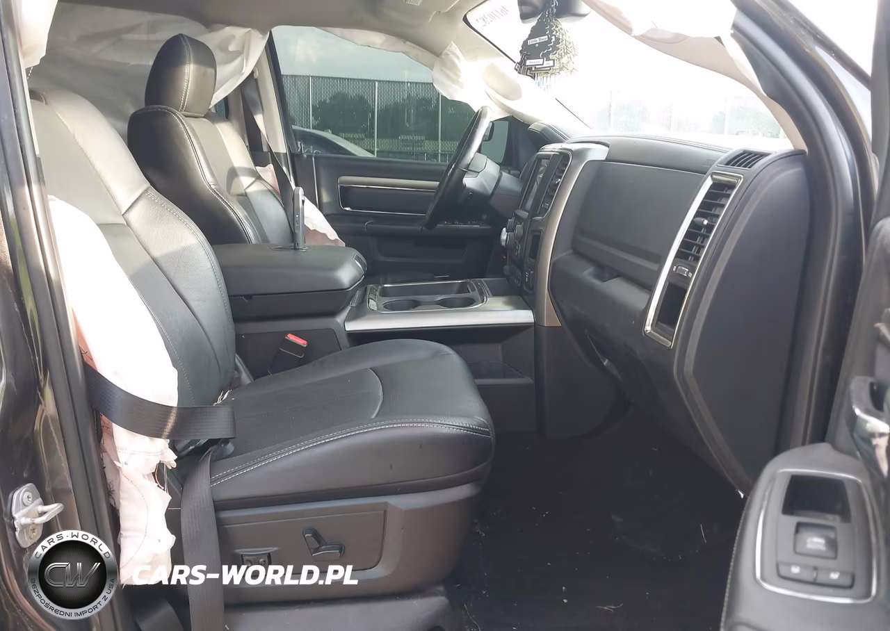 2018 Ram 1500 Night 4X4 5'7 Box VIN:1C6RR7MT4JS196452 - 5
