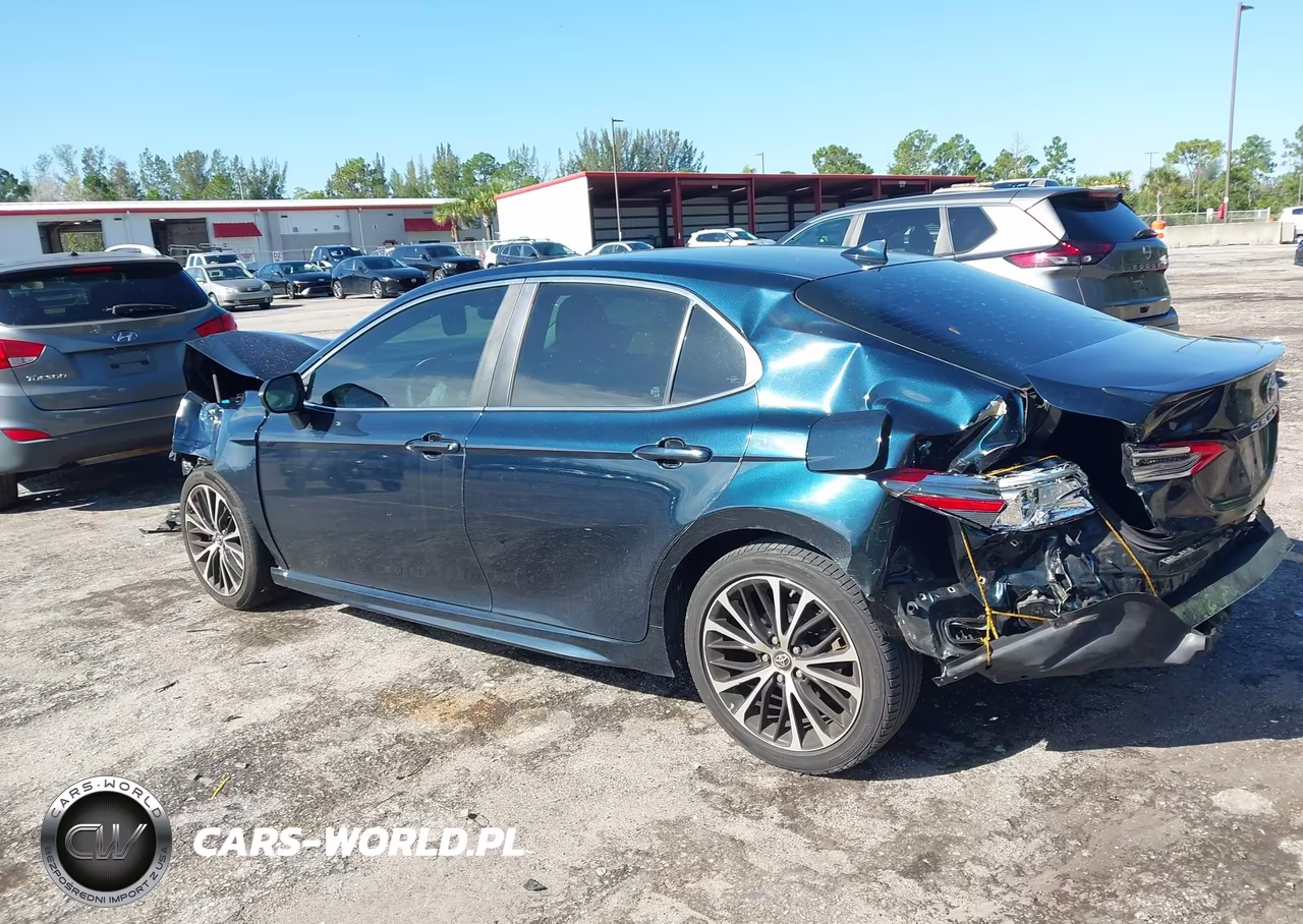 2018 Toyota Camry Se VIN:4T1B11HK9JU646354 - 3
