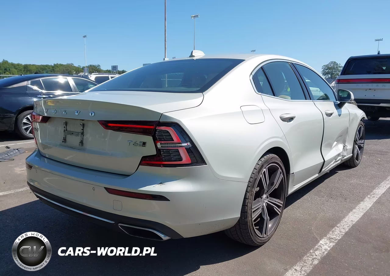2019 Volvo S60 T6 Inscription VIN:7JRA22TL5KG012964 - 4