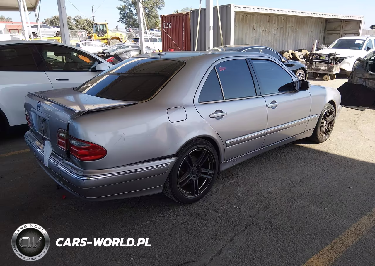 2001 Mercedes-Benz E 320 VIN:WDBJF65J81B381592 - 4
