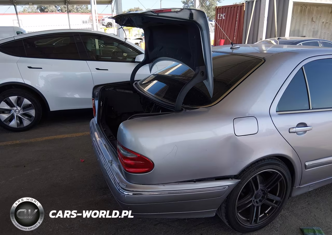2001 Mercedes-Benz E 320 VIN:WDBJF65J81B381592 - 6