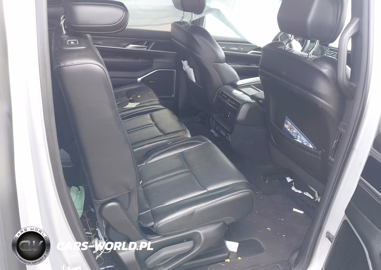 2022 Jeep Wagoneer Series Iii 4X4 VIN:1C4SJVDT2NS109823 - 8