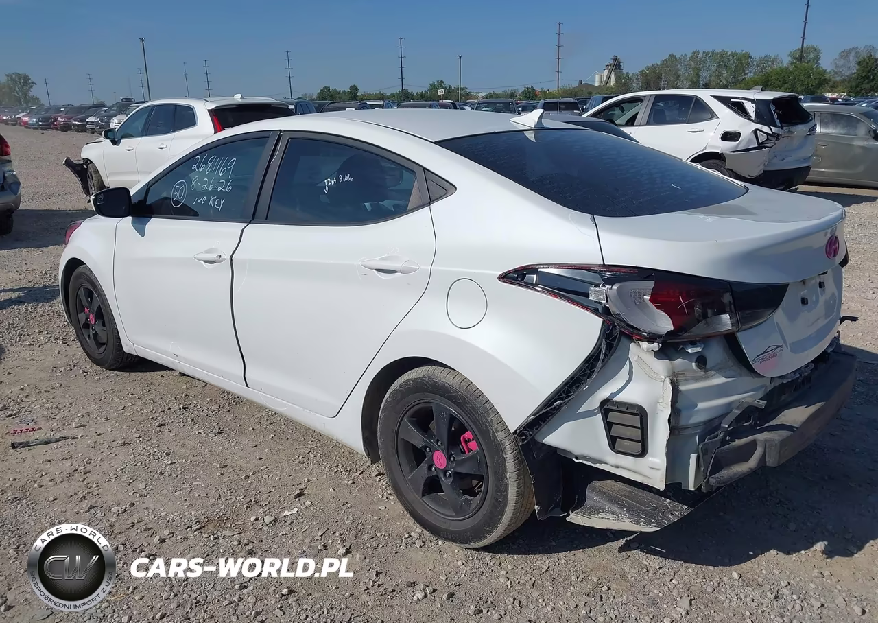 2015 Hyundai Elantra Se VIN:5NPDH4AE8FH581058 - 3