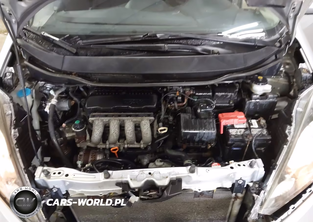 2013 Honda Fit Sport VIN:JHMGE8H5XDC035419 - 10