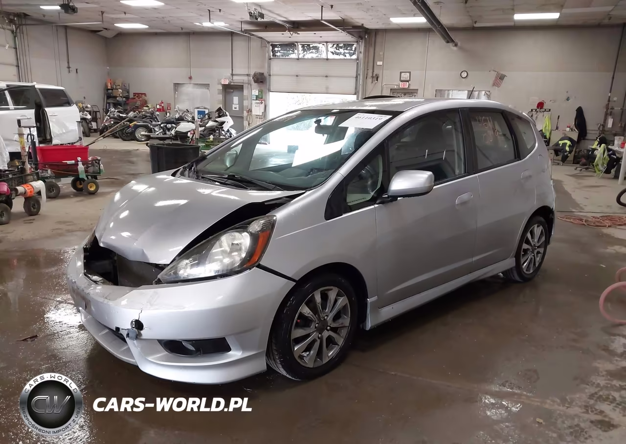 2013 Honda Fit Sport VIN:JHMGE8H5XDC035419 - 2