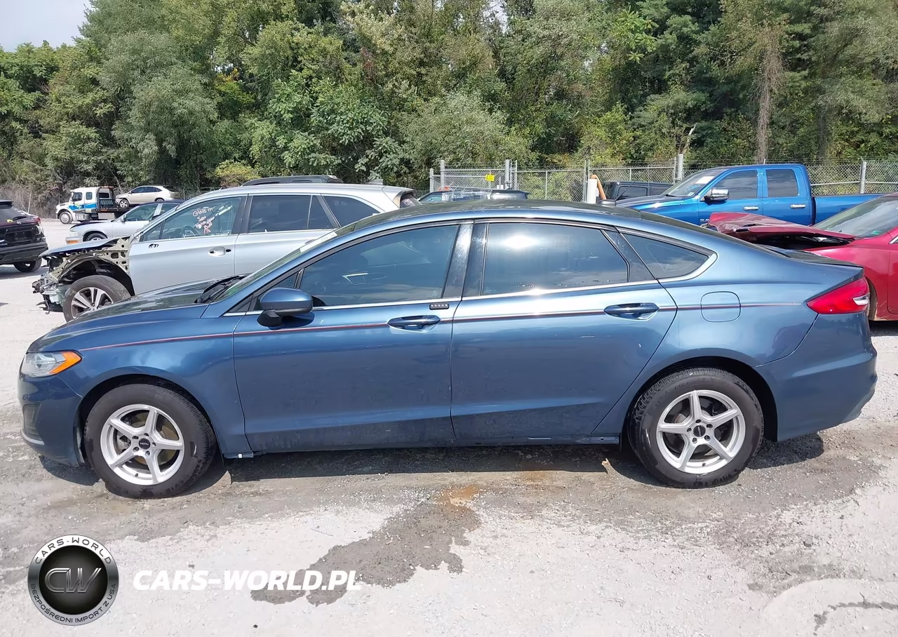 2019 Ford Fusion S VIN:3FA6P0G77KR128897 - 14