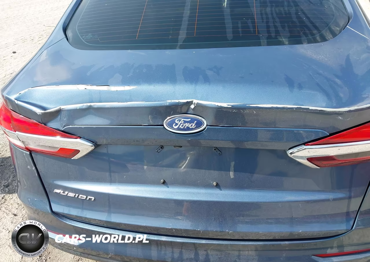 2019 Ford Fusion S VIN:3FA6P0G77KR128897 - 6