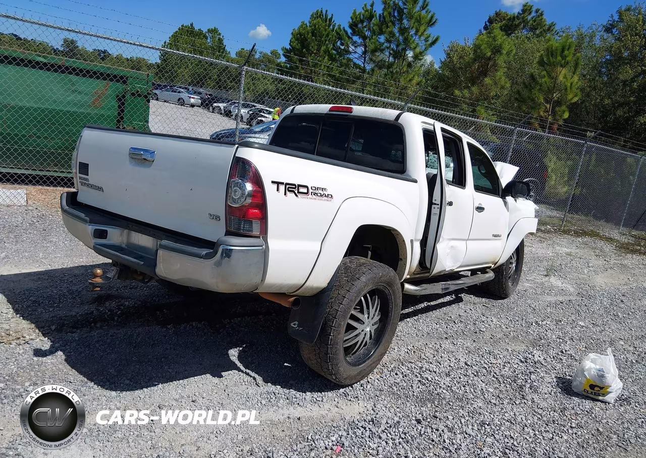 2012 Toyota Tacoma Base V6 VIN:5TFLU4EN6CX047218 - 4