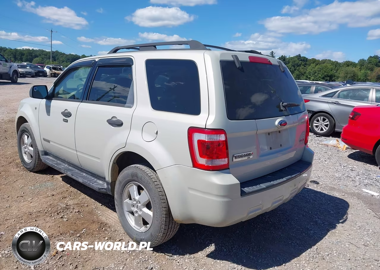 2008 Ford Escape Xlt VIN:1FMCU93188KC92891 - 3