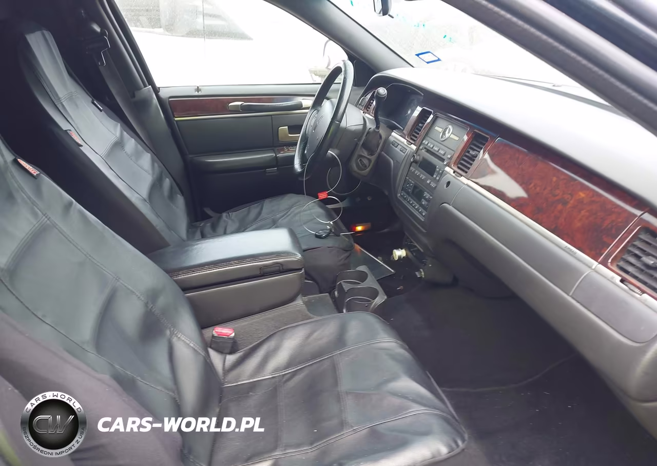 2007 Lincoln Town Car Executive VIN:1L1FM88W37Y602597 - 5