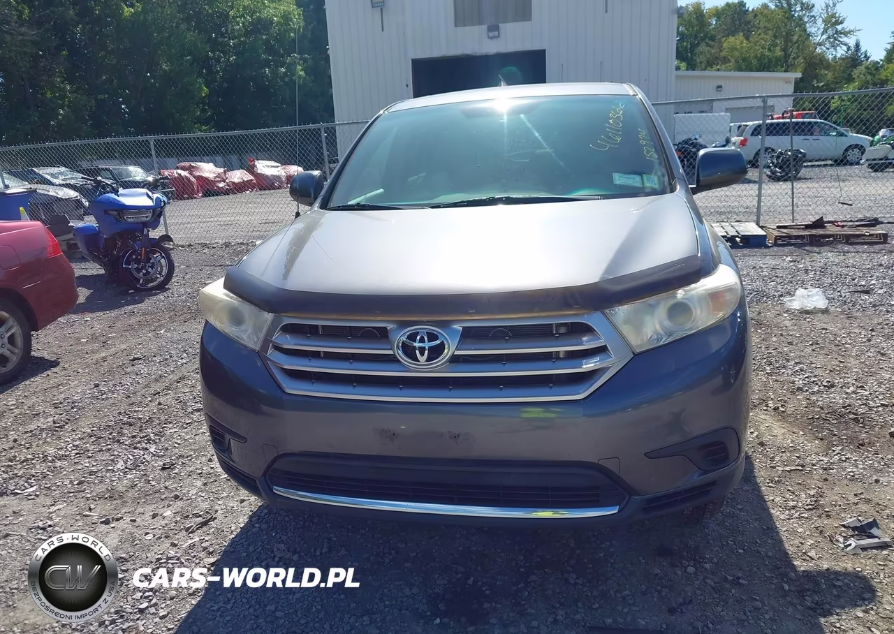 2012 Toyota Highlander Base V6 VIN:5TDBK3EH2CS118880 - 12