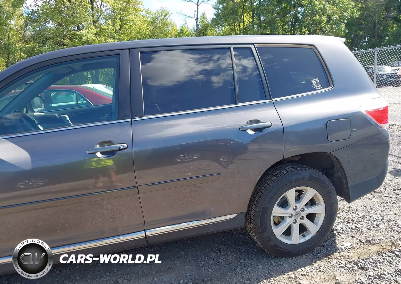 2012 Toyota Highlander Base V6 VIN:5TDBK3EH2CS118880 - 6