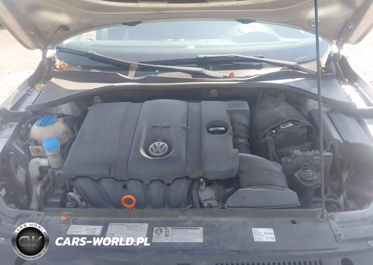 2013 Volkswagen Passat 2.5L S VIN:1VWAP7A33DC086200 - 10