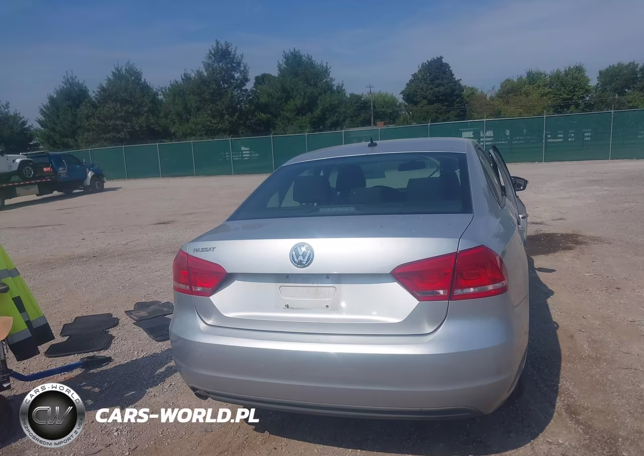 2013 Volkswagen Passat 2.5L S VIN:1VWAP7A33DC086200 - 16