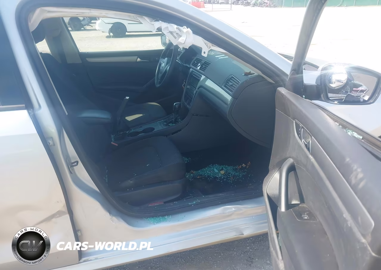 2013 Volkswagen Passat 2.5L S VIN:1VWAP7A33DC086200 - 5