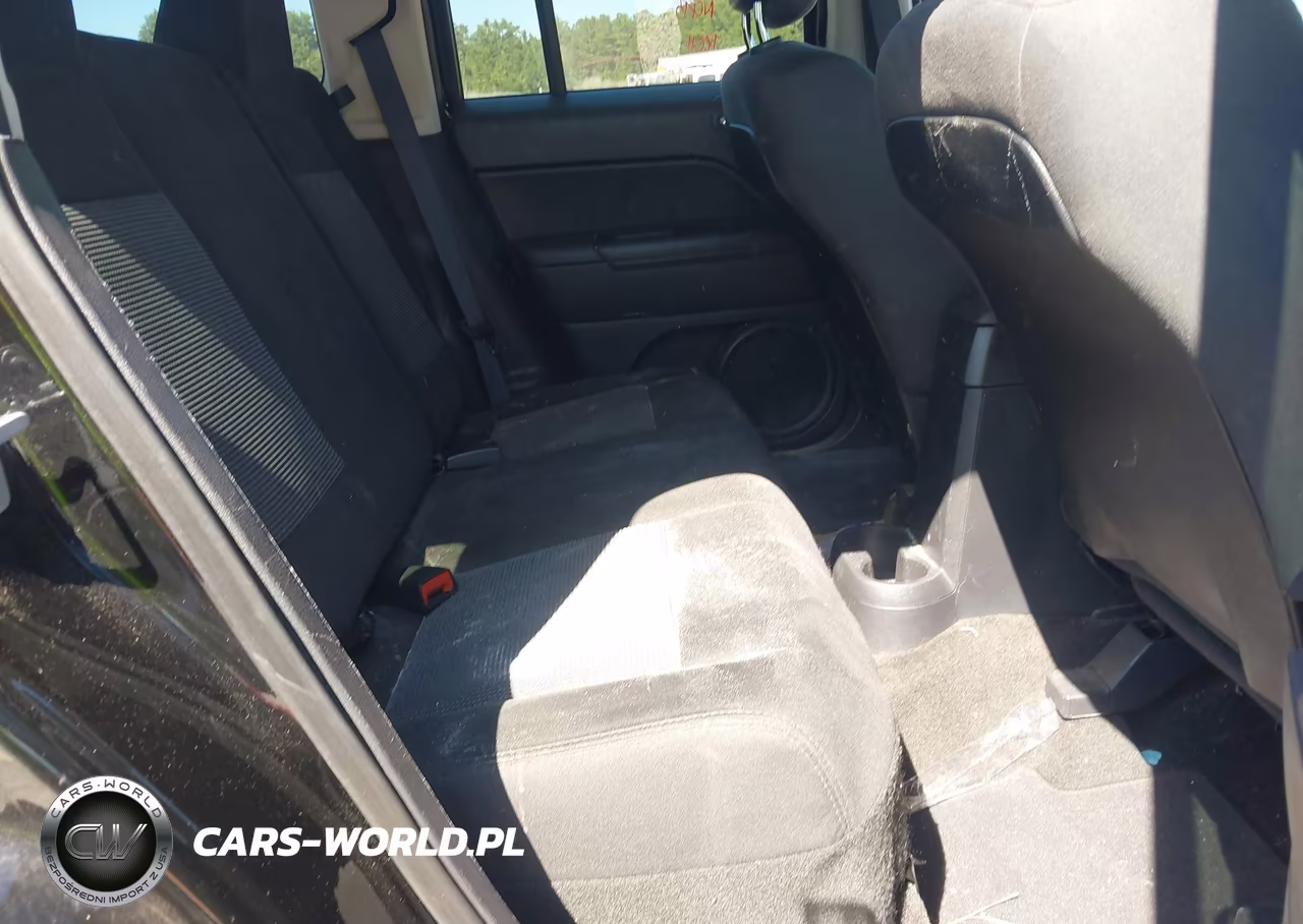 2015 Jeep Patriot Altitude Edition VIN:1C4NJPBA1FD350174 - 8