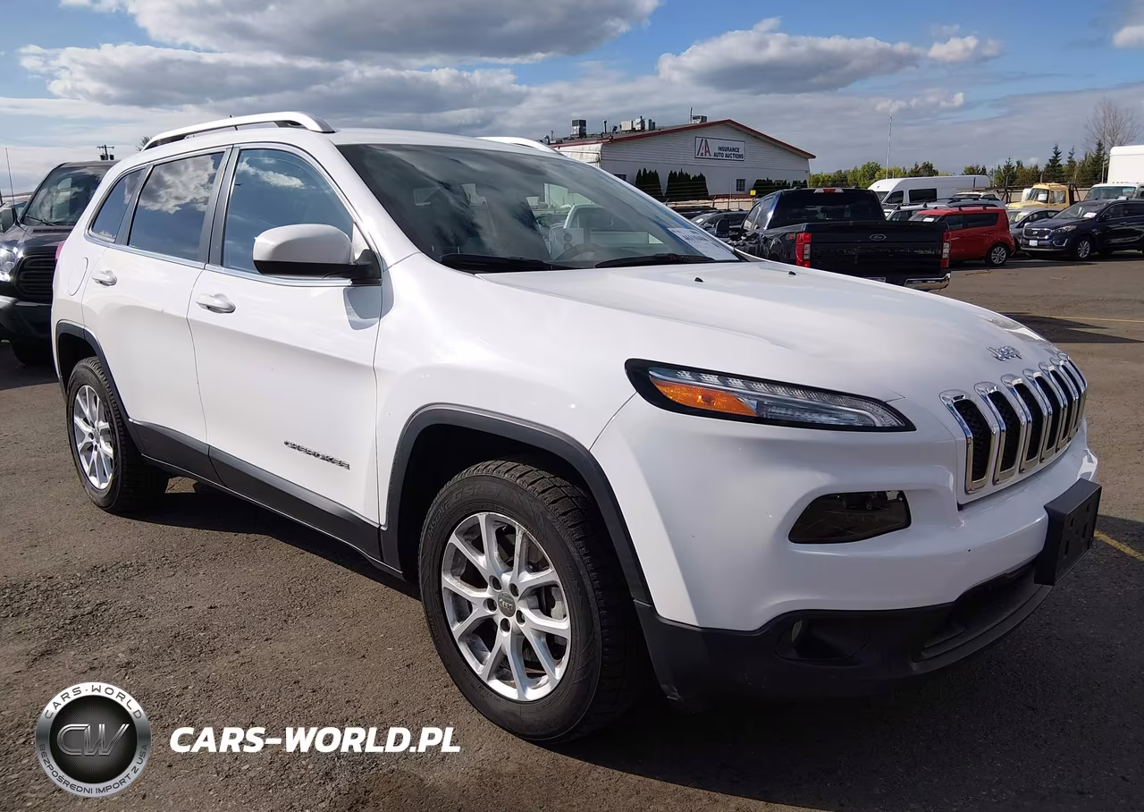 2018 Jeep Cherokee Latitude 4X4 VIN:1C4PJMCB9JD528582 - 1
