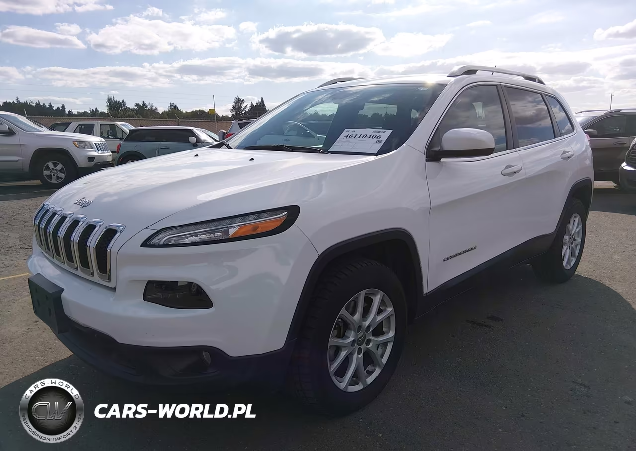 2018 Jeep Cherokee Latitude 4X4 VIN:1C4PJMCB9JD528582 - 2