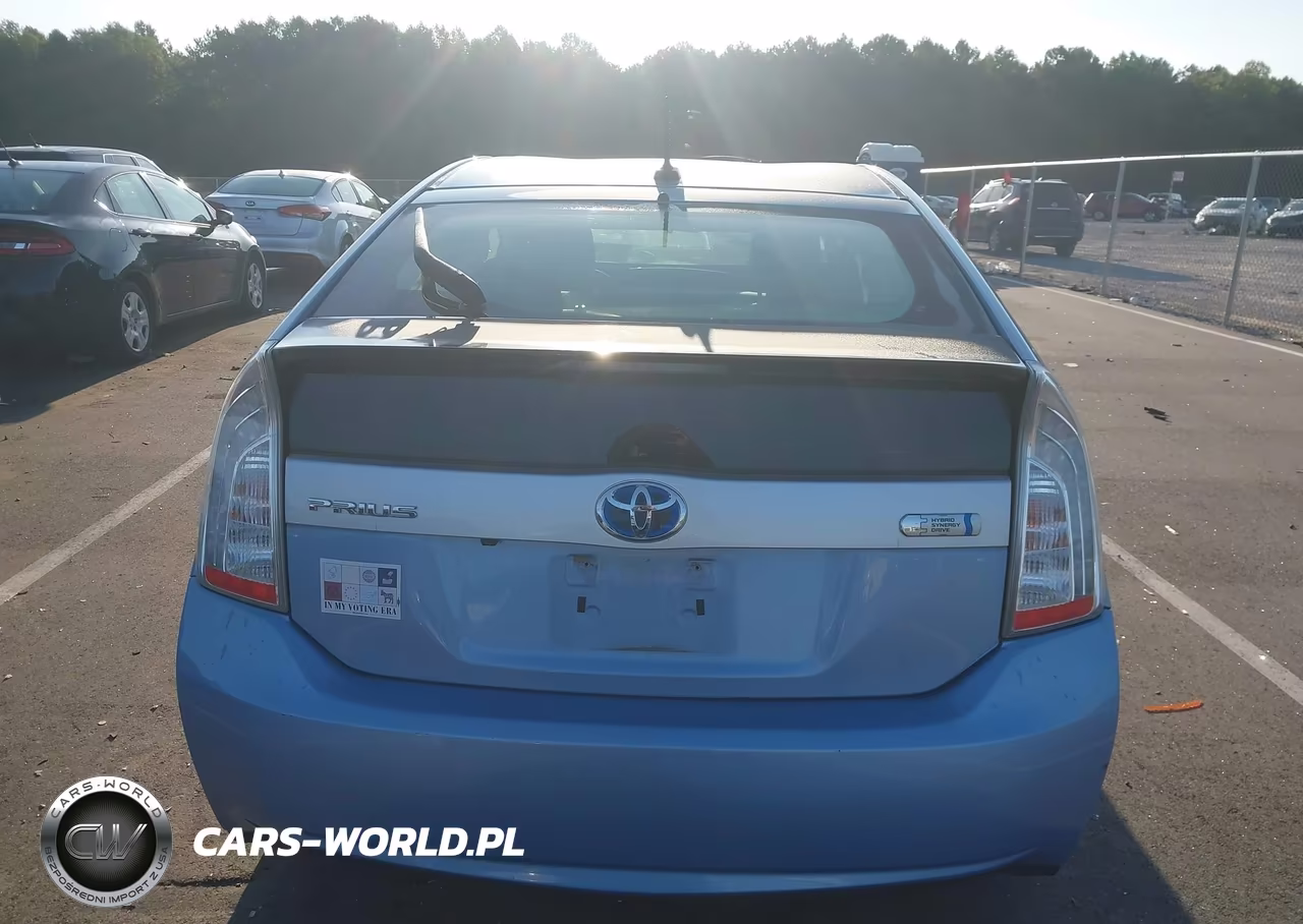 2014 Toyota Prius Plug-In VIN:JTDKN3DP2E3050231 - 16