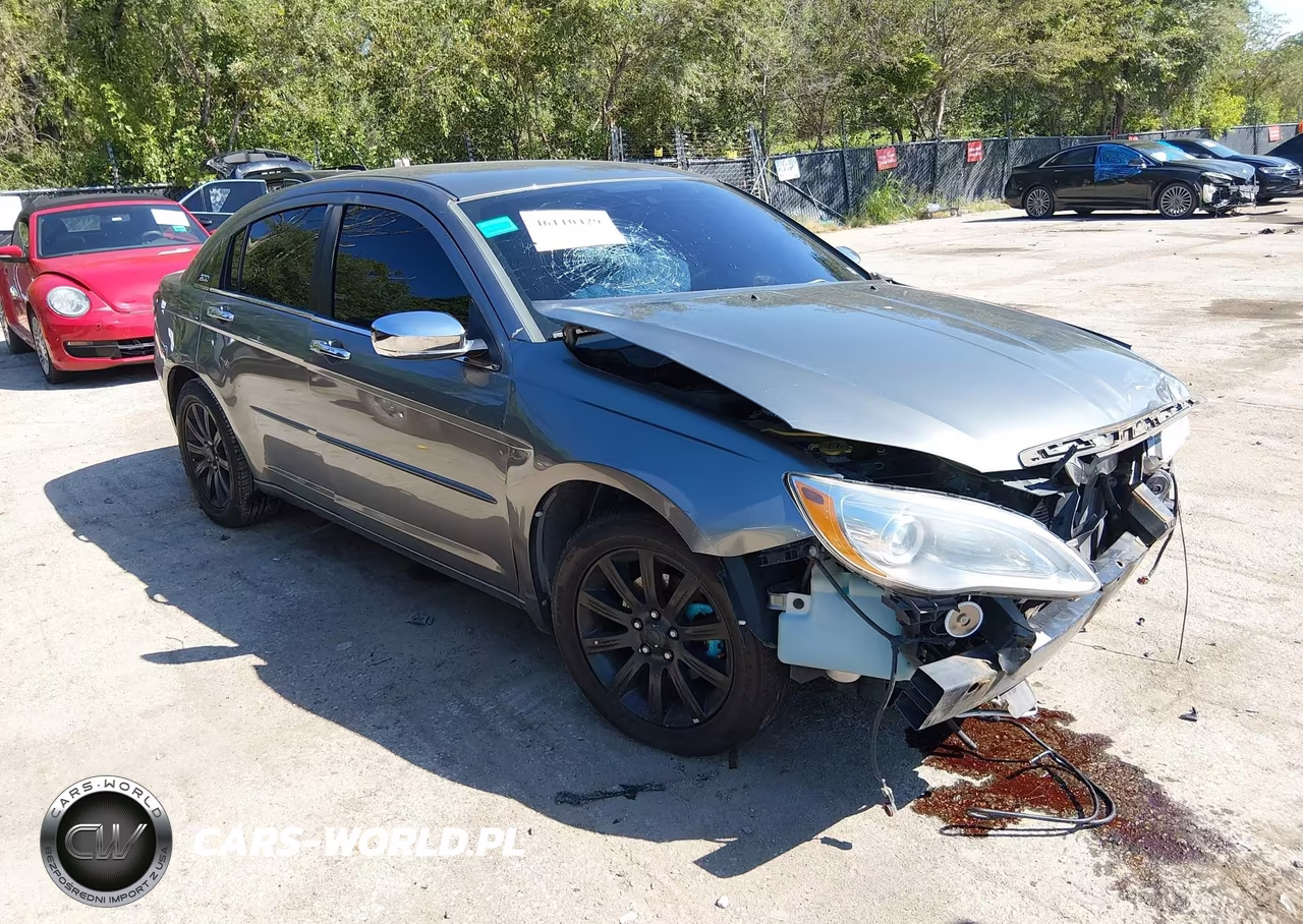 2013 Chrysler 200 Limited