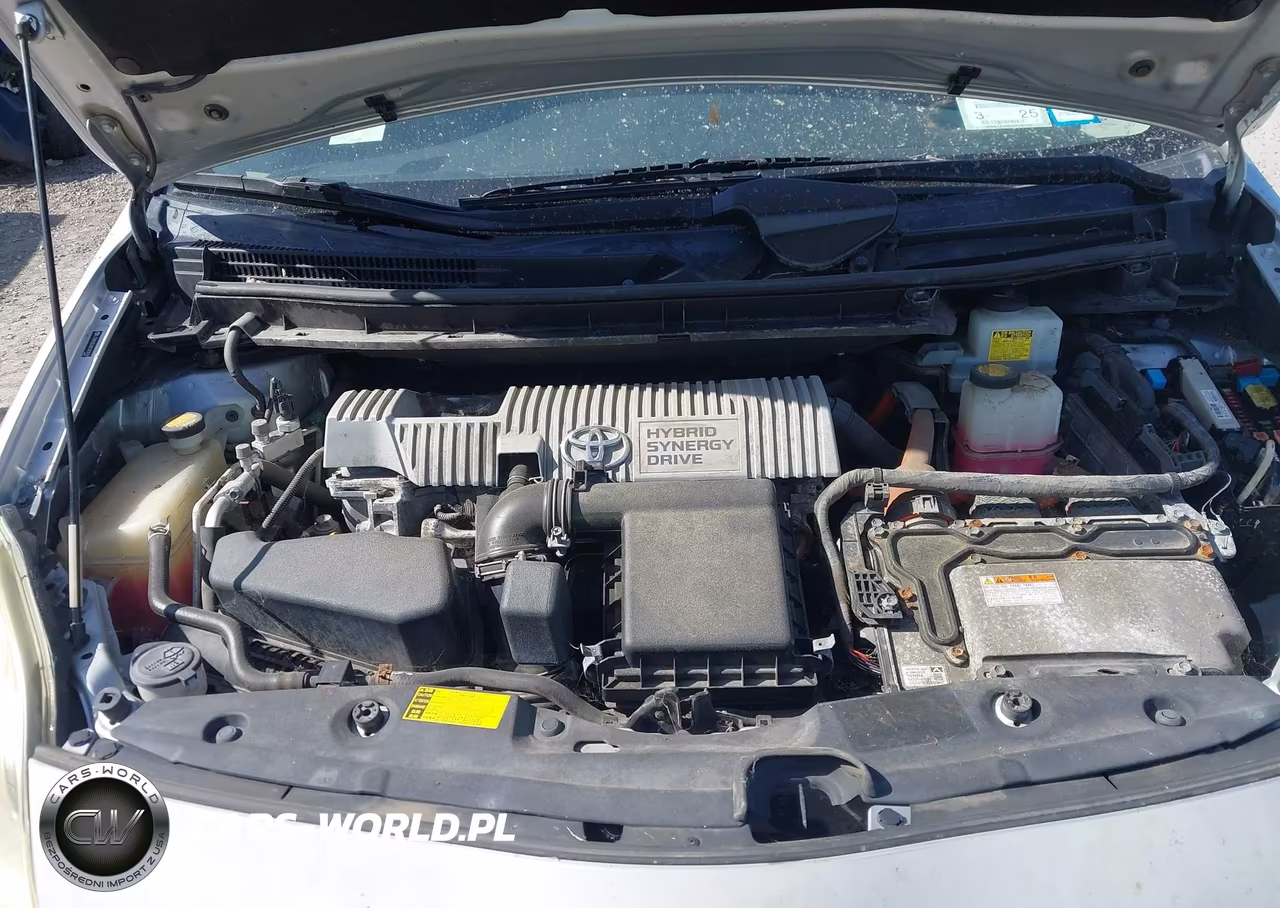 2012 Toyota Prius Three VIN:JTDKN3DUXC5404181 - 10