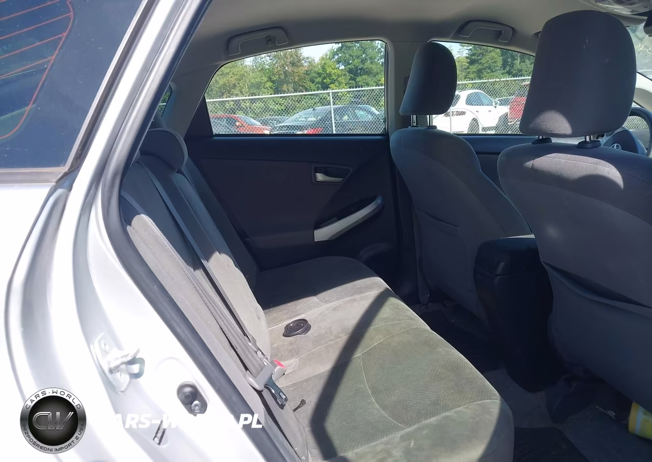 2012 Toyota Prius Three VIN:JTDKN3DUXC5404181 - 8