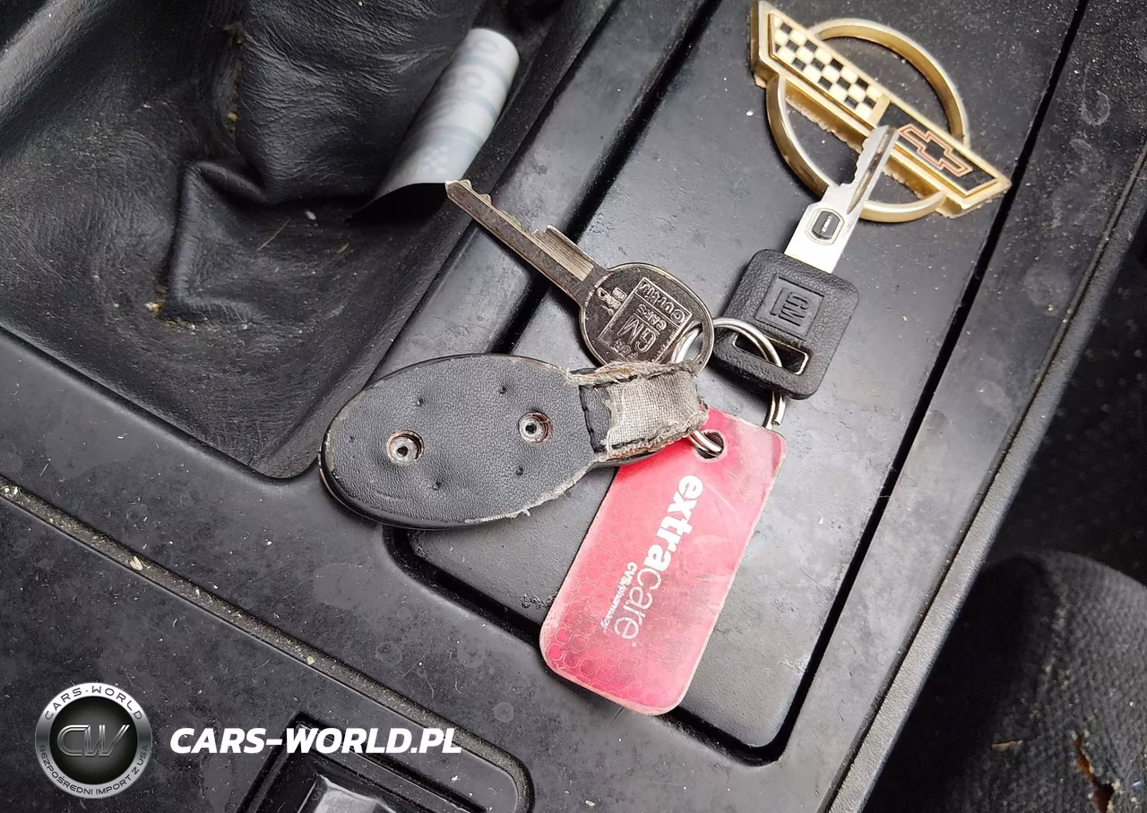 1988 Chevrolet Corvette VIN:1G1YY218XJ5101054 - 11