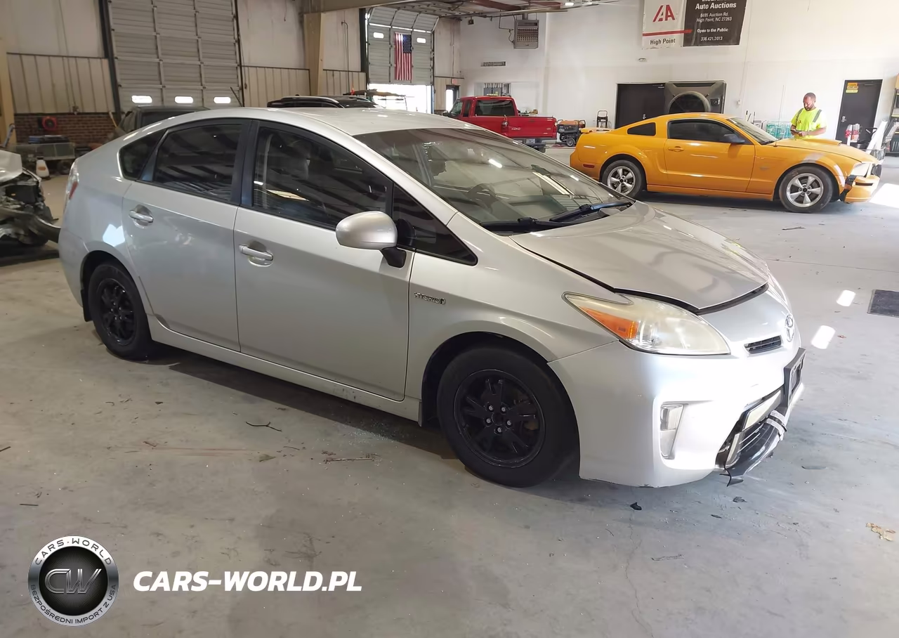 2014 Toyota Prius Three