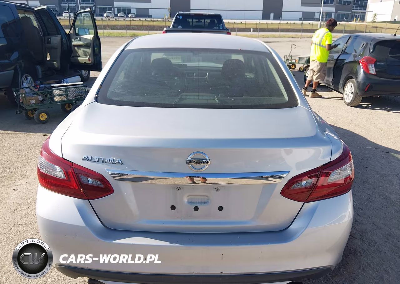 2018 Nissan Altima 2.5 S VIN:1N4AL3AP9JC132768 - 16