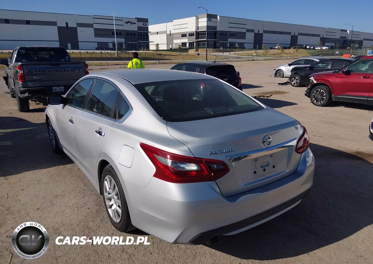 2018 Nissan Altima 2.5 S VIN:1N4AL3AP9JC132768 - 3