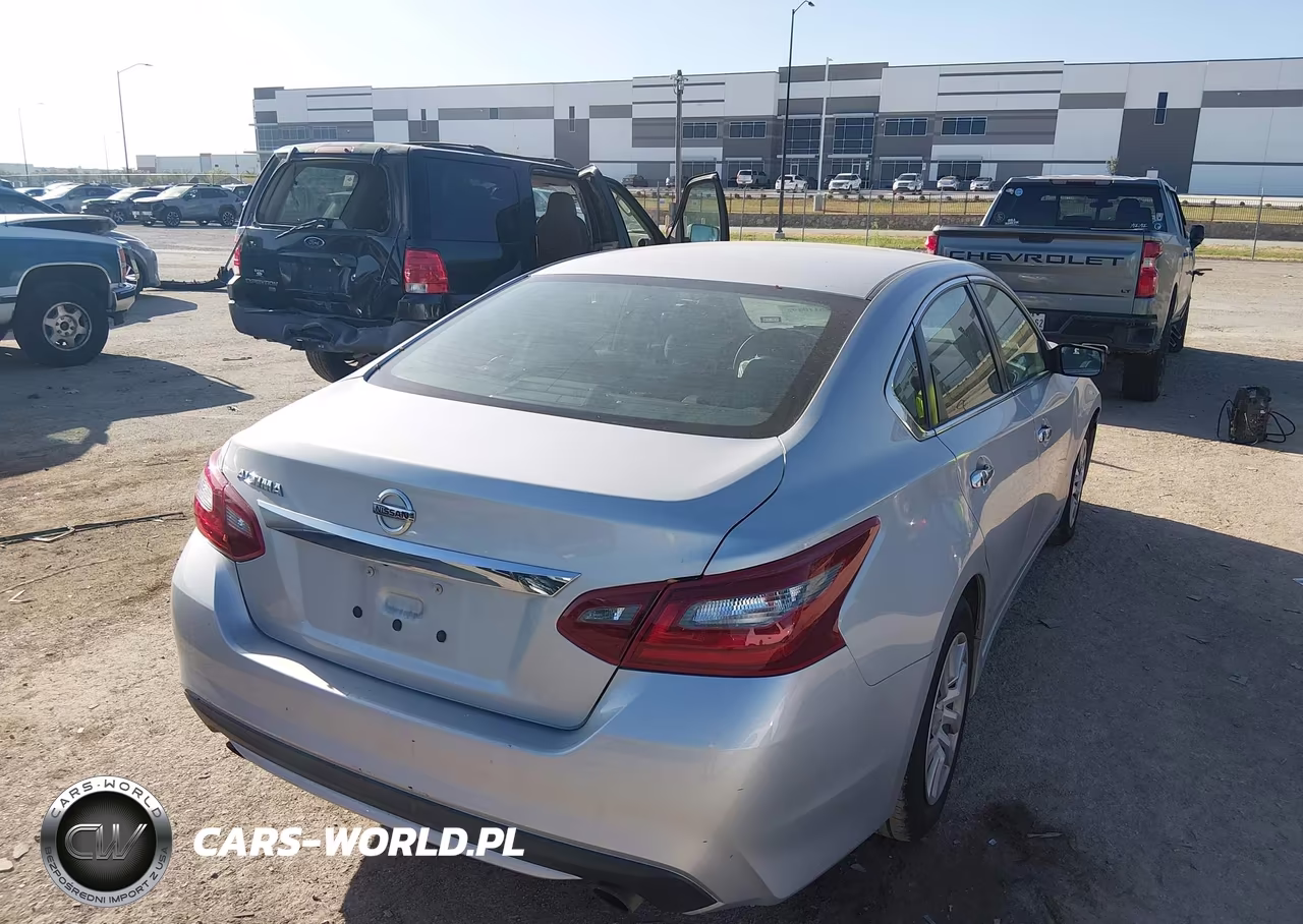 2018 Nissan Altima 2.5 S VIN:1N4AL3AP9JC132768 - 4