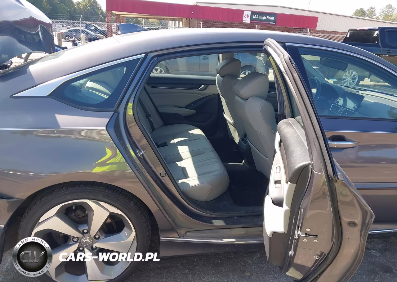 2019 Honda Accord Touring 2.0T VIN:1HGCV2F98KA004022 - 8