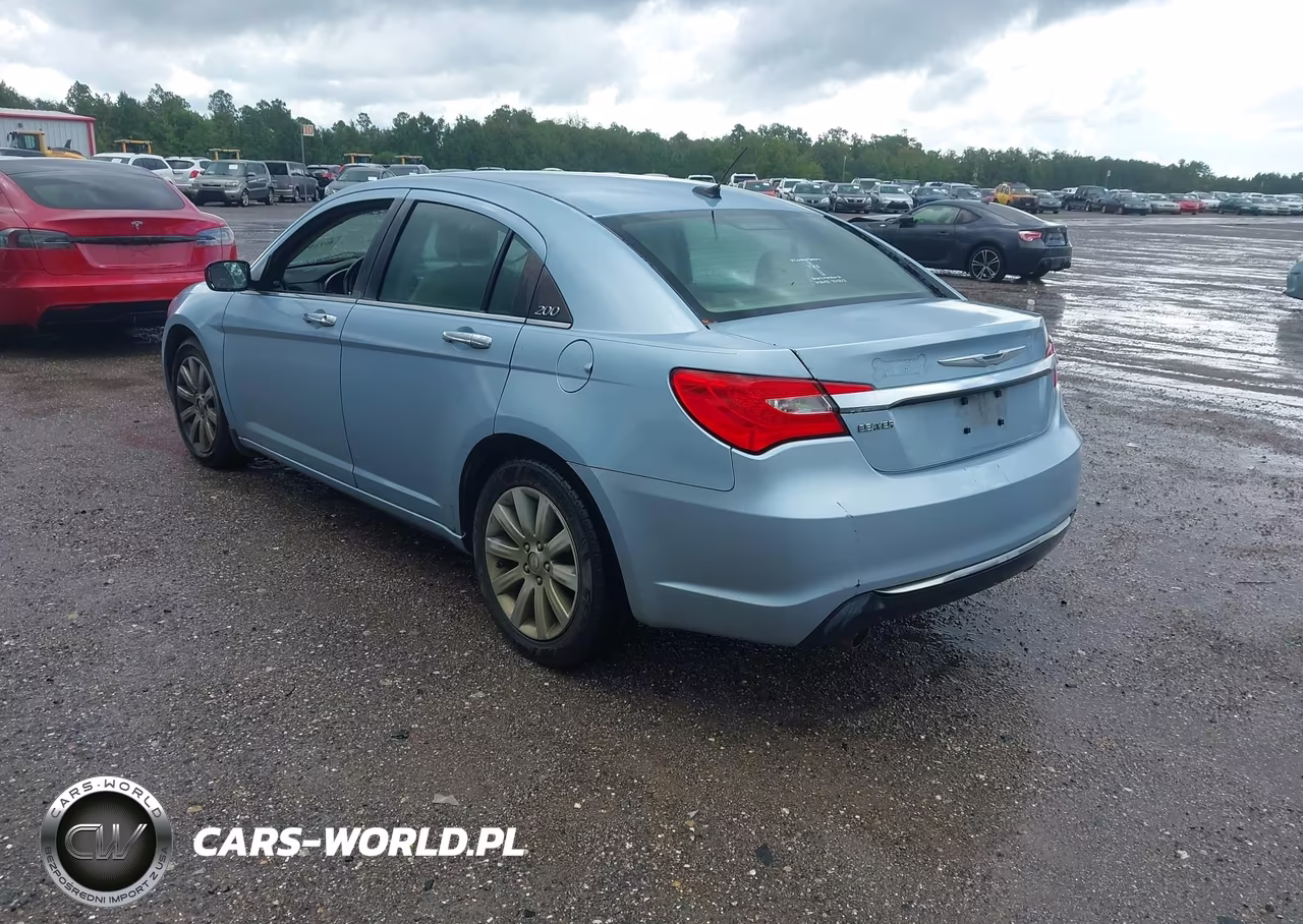 2014 Chrysler 200 Limited VIN:1C3CCBCG8EN192842 - 3