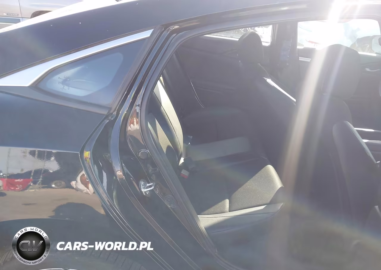 2020 Honda Civic Sport VIN:19XFC2F84LE210185 - 8