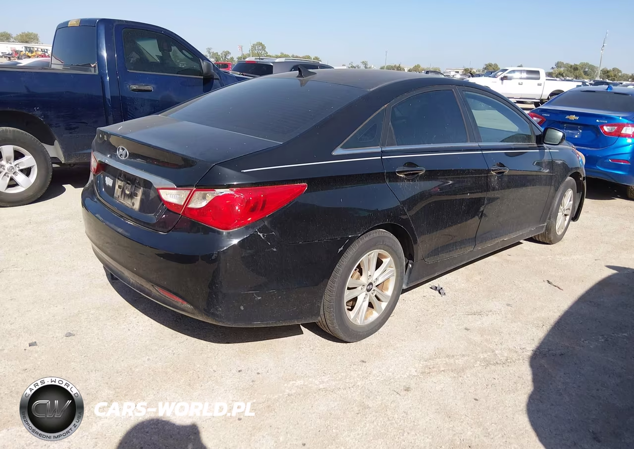 2011 Hyundai Sonata Gls VIN:5NPEB4AC2BH156790 - 4