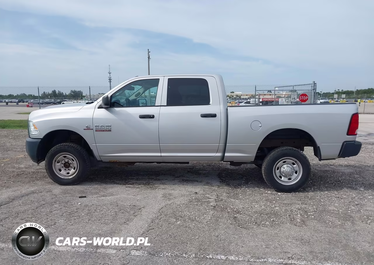 2016 Ram 2500 Tradesman VIN:3C6UR5CL8GG319539 - 16