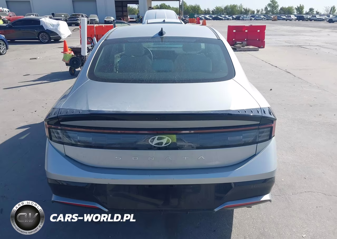2025 Hyundai Sonata Sel VIN:KMHL64JA2SA497717 - 17