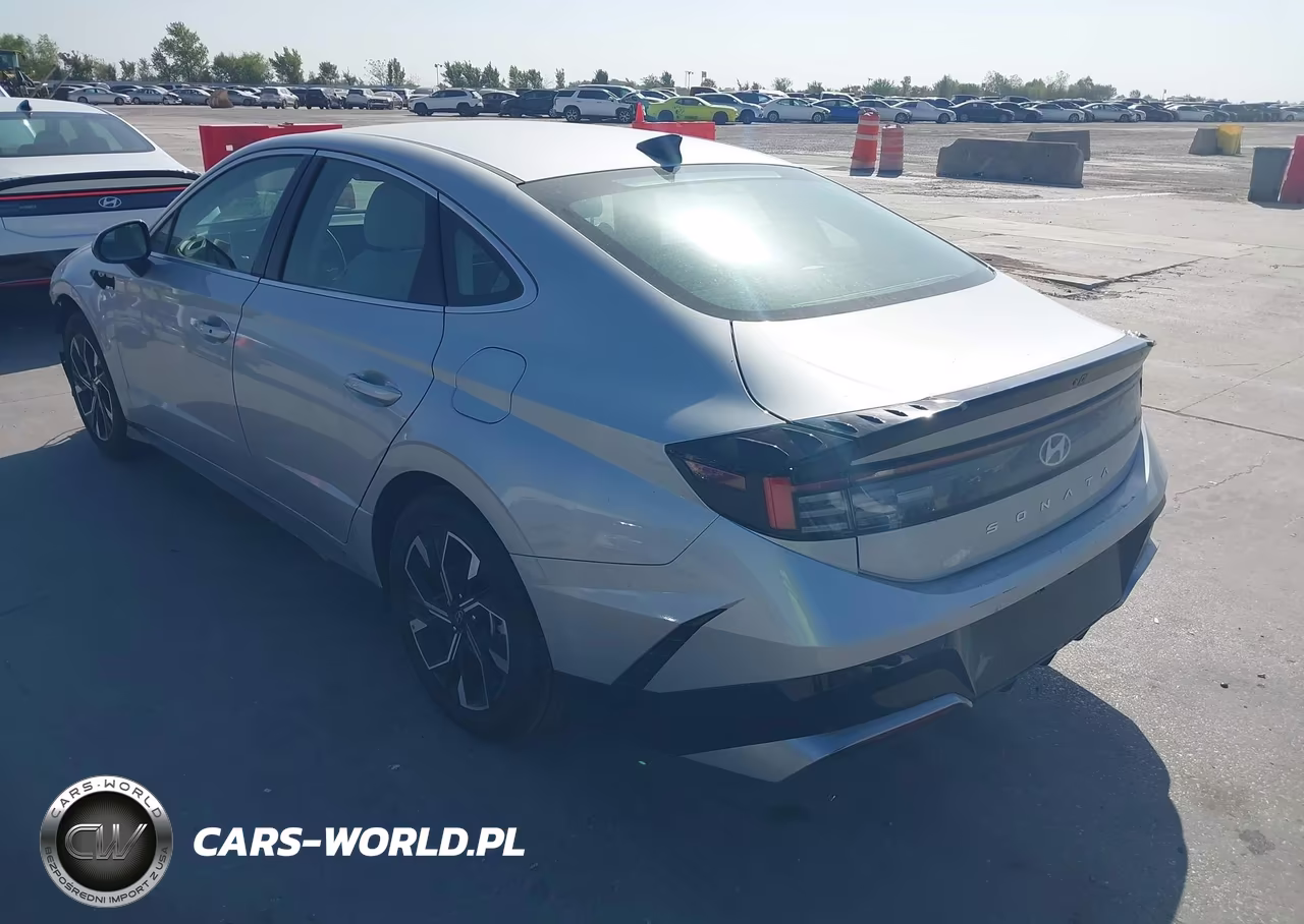 2025 Hyundai Sonata Sel VIN:KMHL64JA2SA497717 - 3
