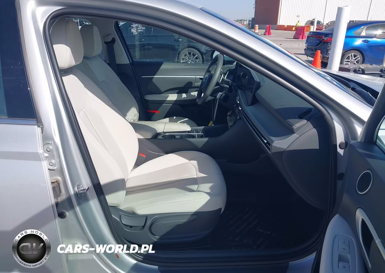 2025 Hyundai Sonata Sel VIN:KMHL64JA2SA497717 - 5