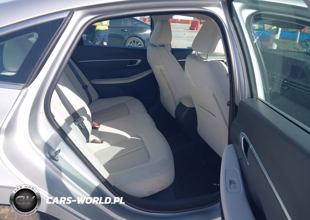 2025 Hyundai Sonata Sel VIN:KMHL64JA2SA497717 - 8