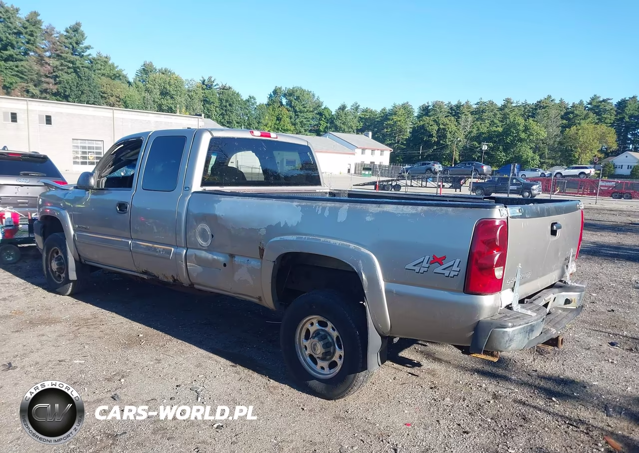 2003 Chevrolet Silverado 2500Hd Ls VIN:1GCHK29GX3E242780 - 3
