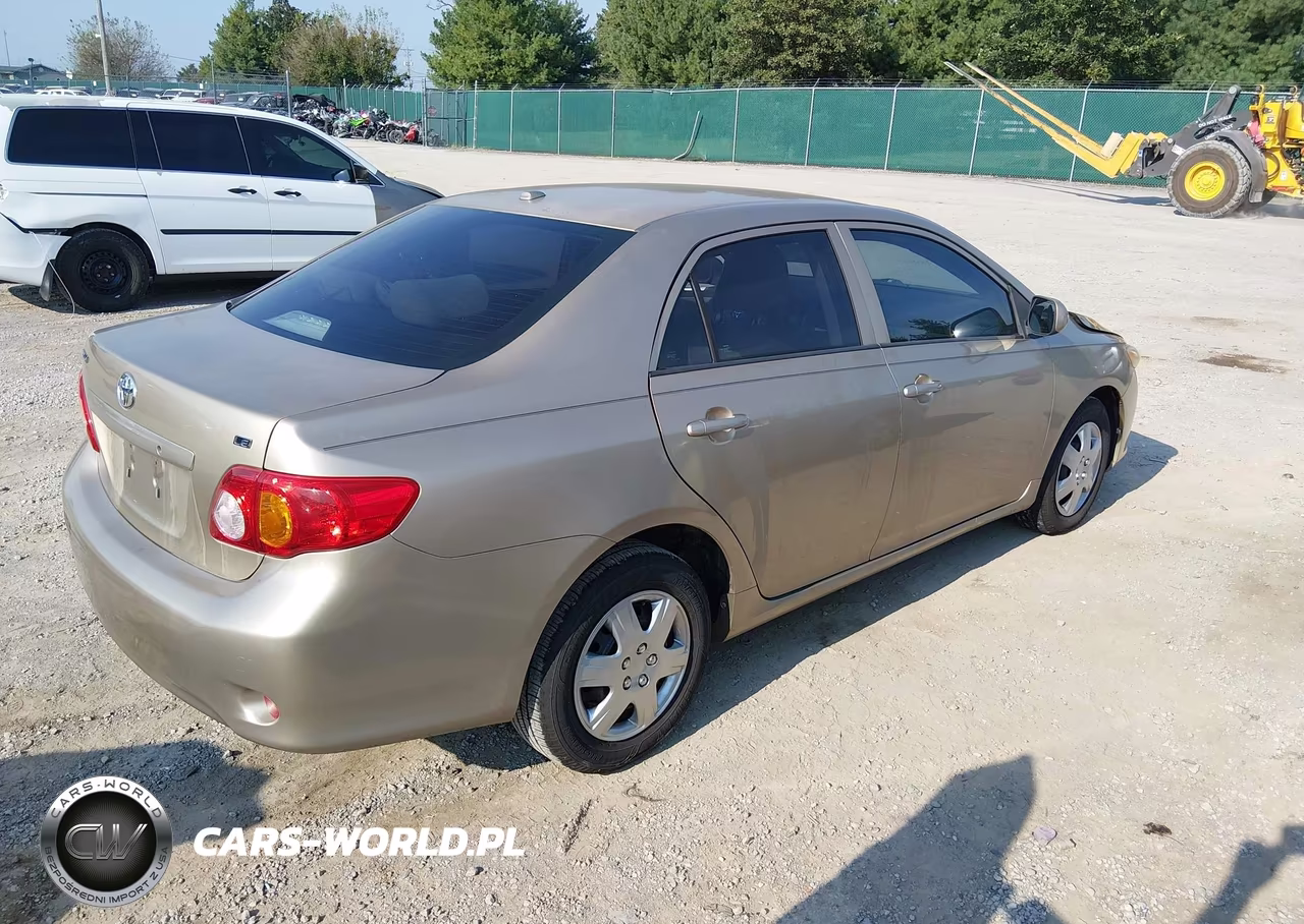 2010 Toyota Corolla Le VIN:1NXBU4EE8AZ247720 - 4