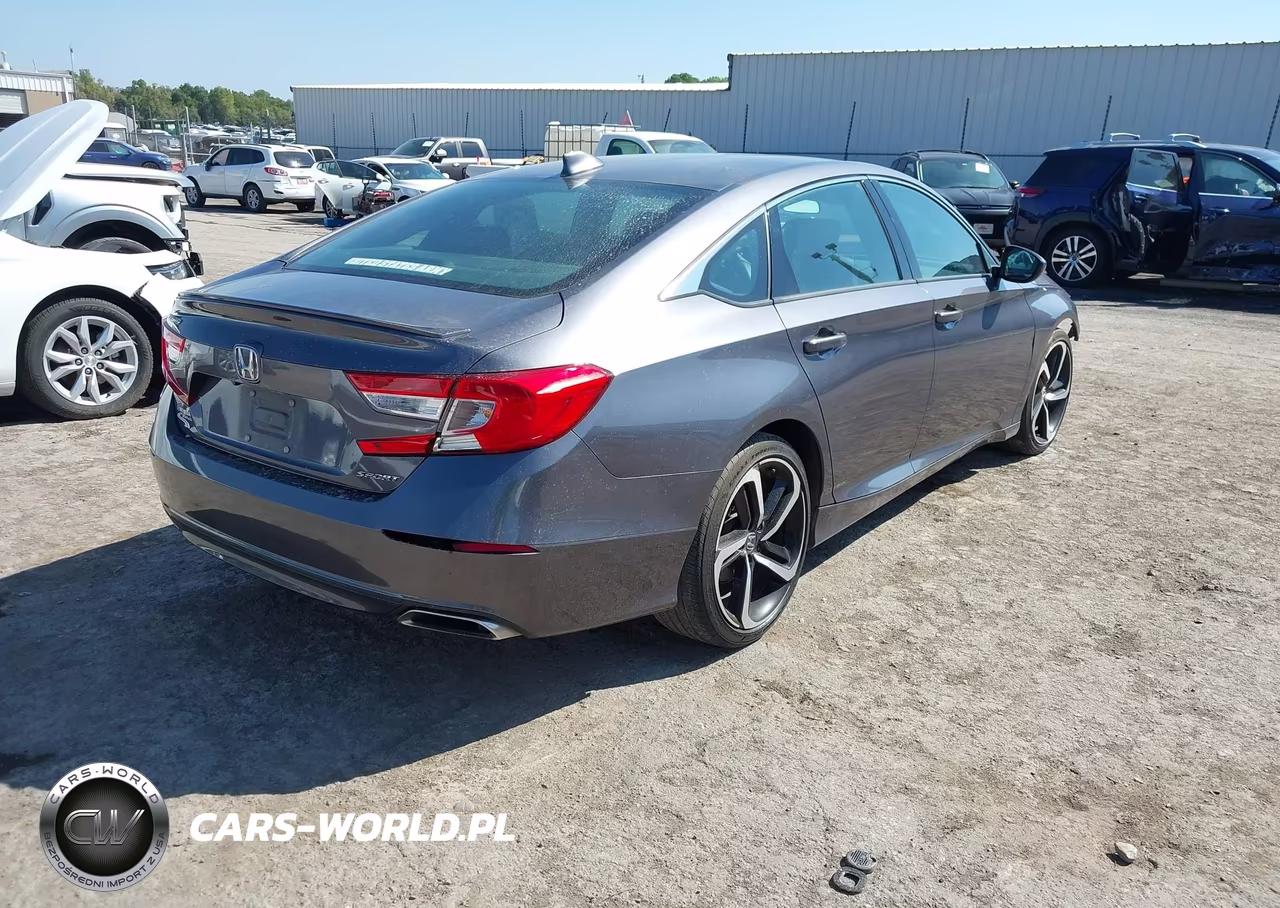 2018 Honda Accord Sport VIN:1HGCV1F32JA097981 - 4